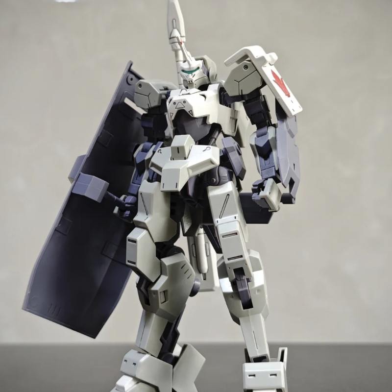 Assembly Model Kit Trident HG  - Model Kit Gundam Barbatos recension och pris