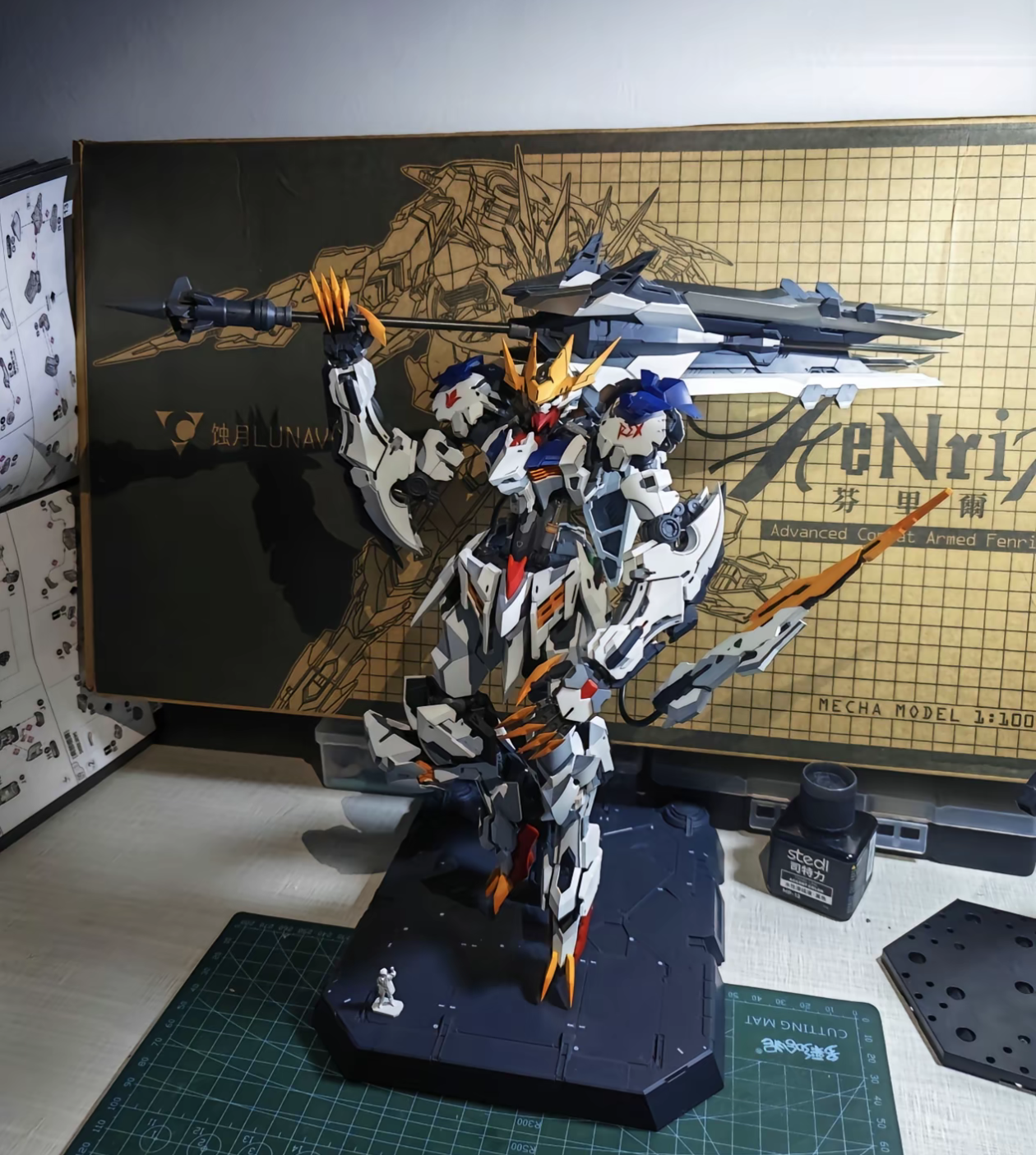 IN STOCK 1/100 LUNAVOR MG  XY- - Model Kit Gundam Barbatos recension och pris